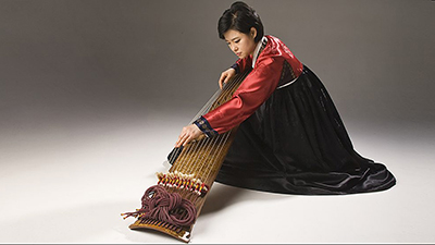 JI Aeri, one of the most widely acclaimed gayageum performers in Korea today (r.r. jones) 