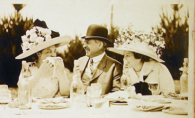 Mary Porter Sesnon (left) c. 1919