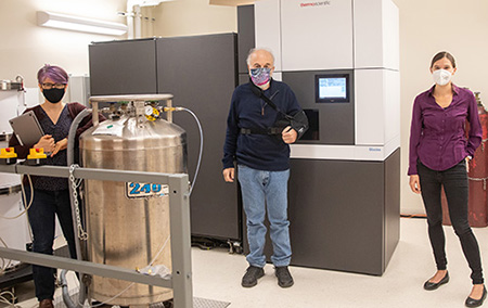 researchers in Cryo-EM Facility