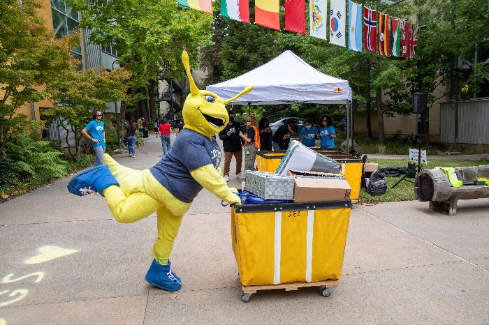 Sammy the Slug was beyond excited to see students back on campus, even helping them move i