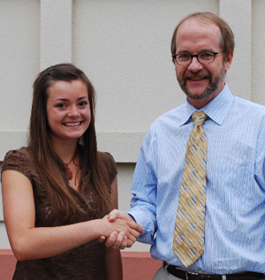 Health sciences grad awarded Sutter scholarship for medical school