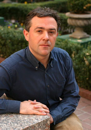 Journalist Edward Luce to discuss India and global warming on October 18 at UCSC