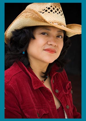 Award-winning UCSC alumna gaining recognition for second novel