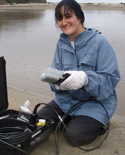 Alumna Priya Ganguli wins GSA Outstanding Woman in Science Award