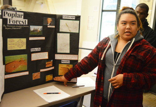 Students shed new light on slavery by mixing archaeological data with historical records