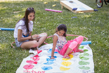 Alumni Weekend 2017: Glorious weather, vibrant events bring Slugs home