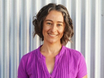 Psychology’s Adriana Manago receives early-career award