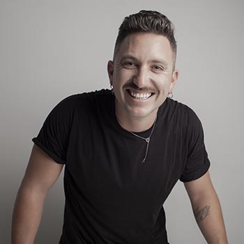 Alumnus sews up $1 million prize on TV’s Making the Cut