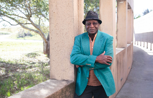 Picture of Karlton Hester outside