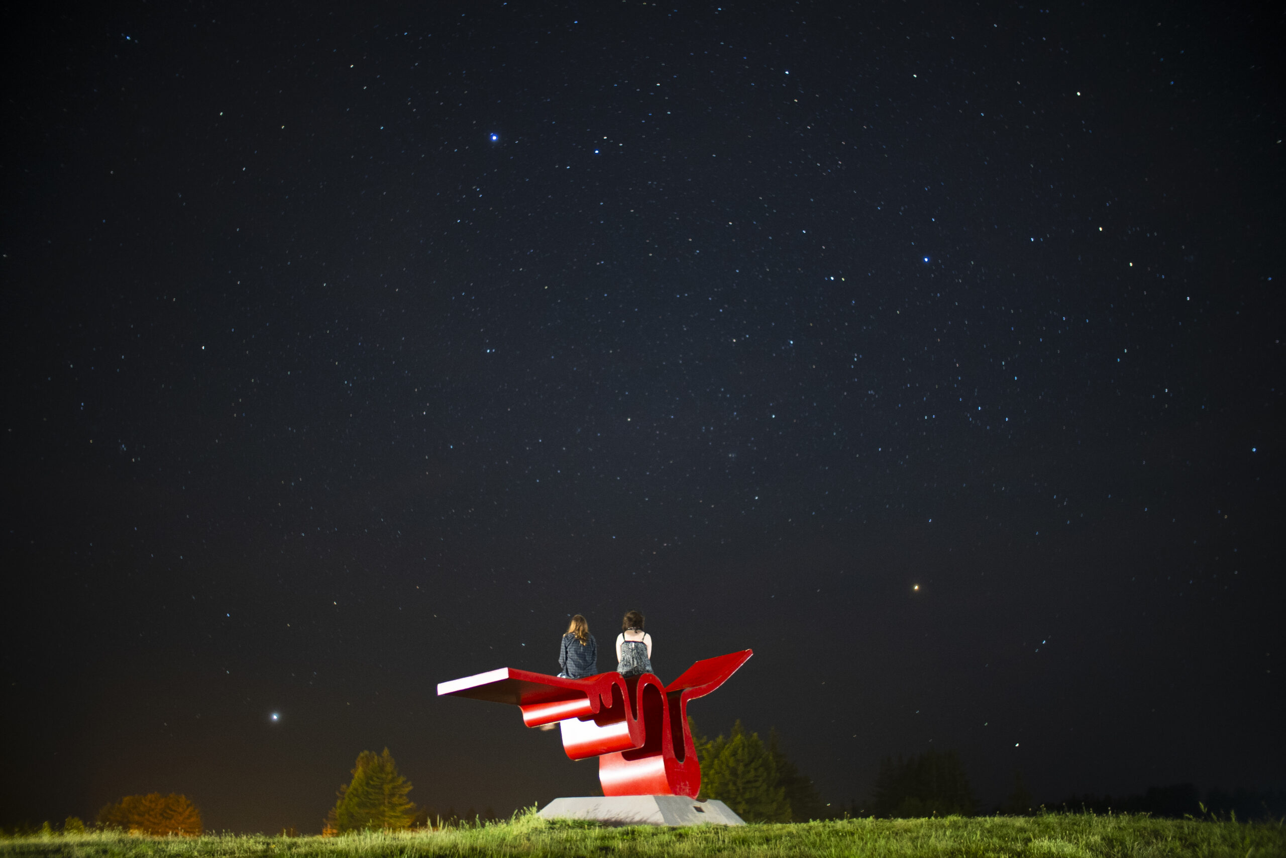Students admiring the stars from the squiggle at Porter
