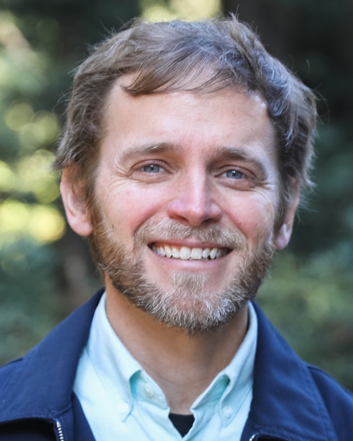 Headshot of Kevin Bundy