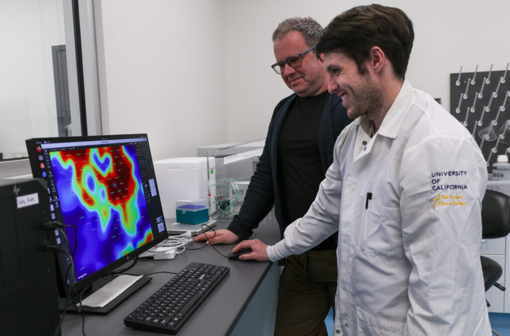 Professor Mircea Teodorescu