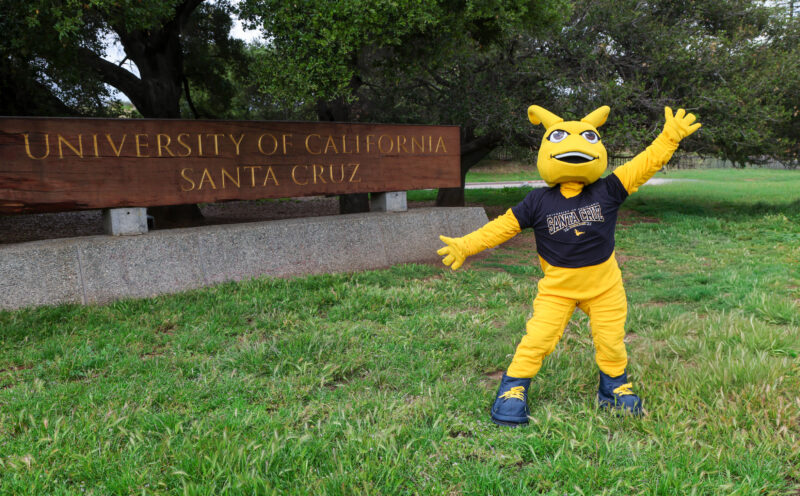 Campus celebrates 40 years of Banana Slug mascot