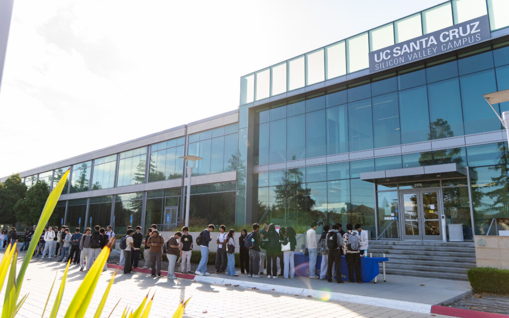 A long line of students outside the UCSC Silicon Valley Campus